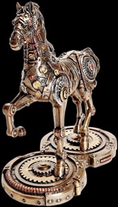 Nærbillede af Veronese Steampunk Hestefigur, der viser detaljer om tandhjul og mekaniske elementer på hestens manke og krop